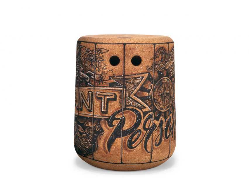 whos-caspar-cork-stool-modus-charity-auction-dezeen_2364_ss_9-852x609